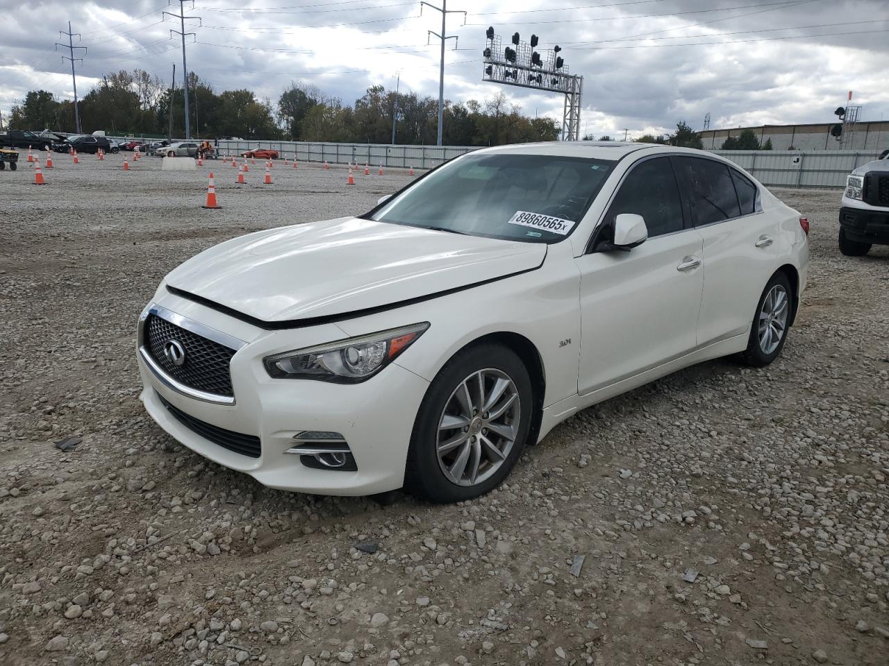 INFINITI Q50 PREMIUM