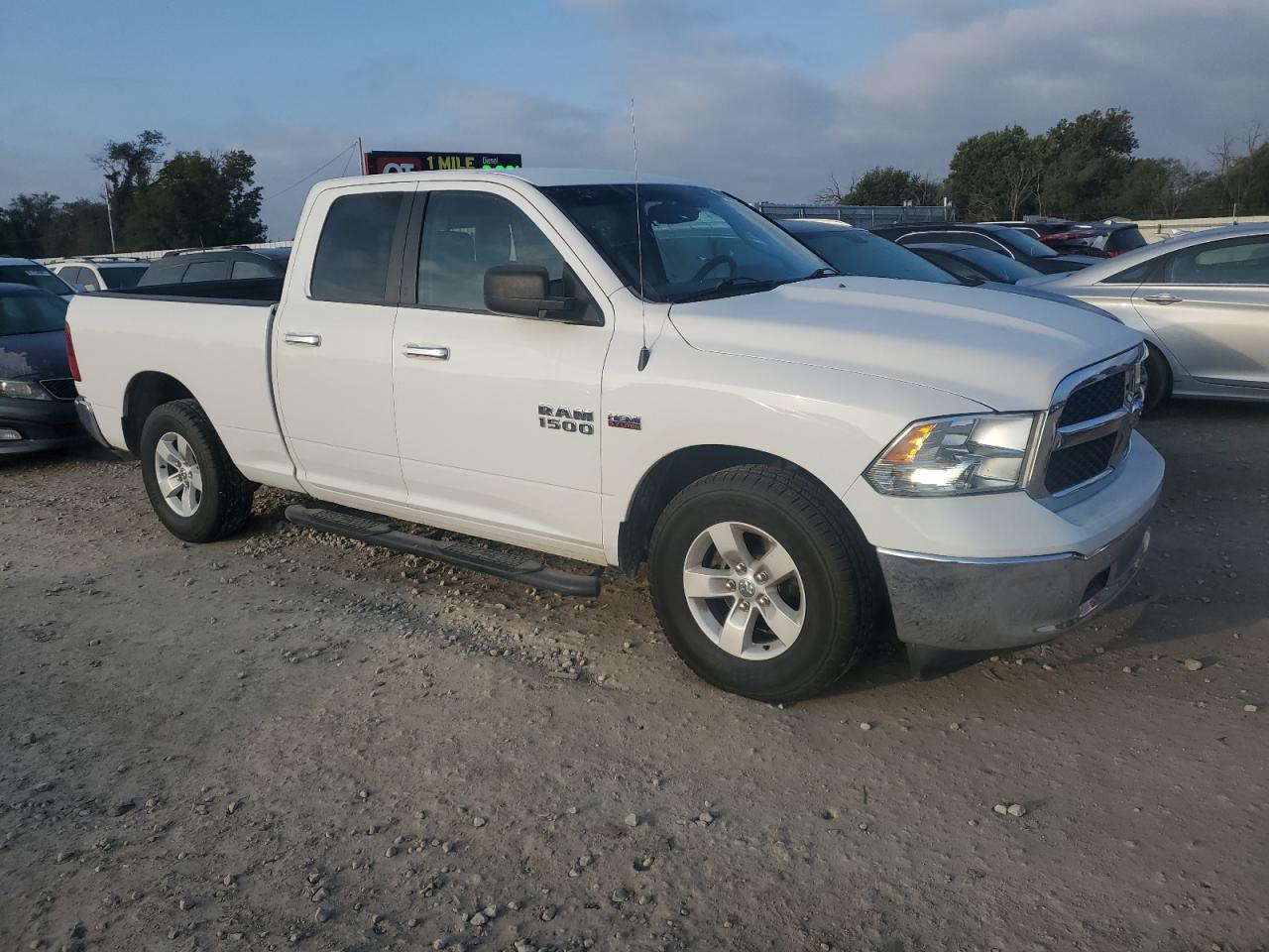 RAM 1500 SLT