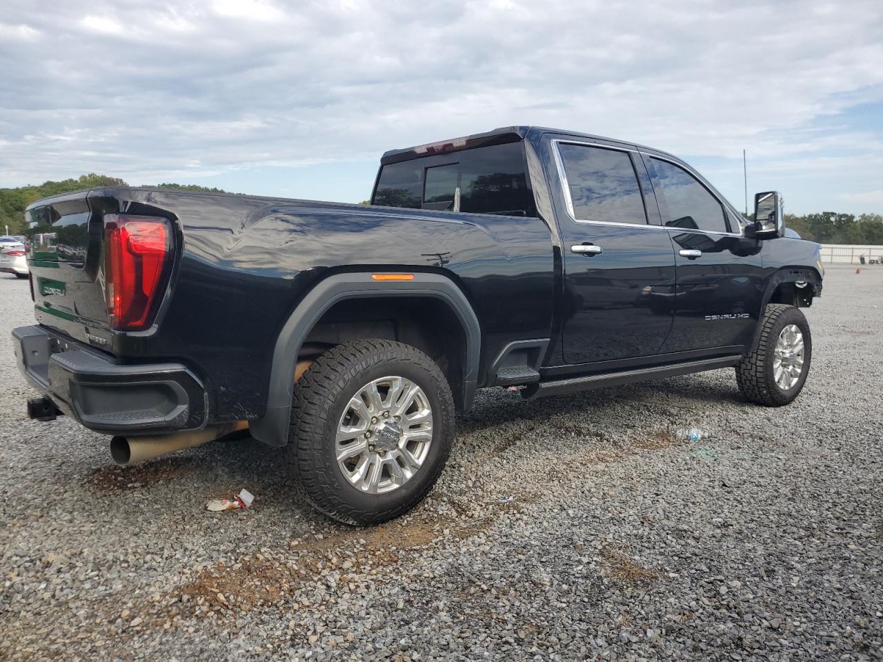 GMC SIERRA K2500 DENALI