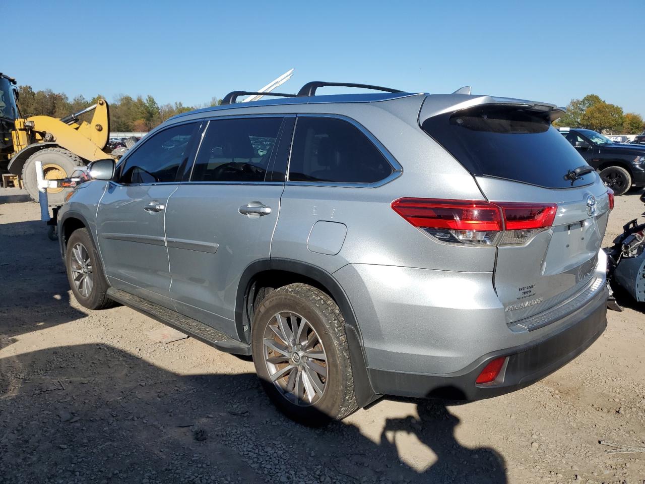 TOYOTA HIGHLANDER SE