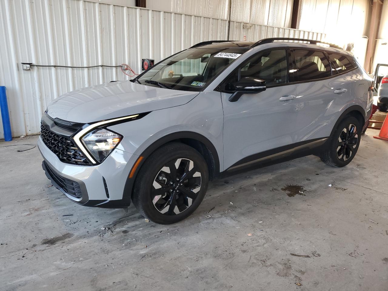 KIA SPORTAGE X LINE