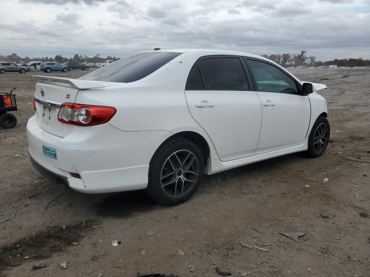 TOYOTA COROLLA BASE