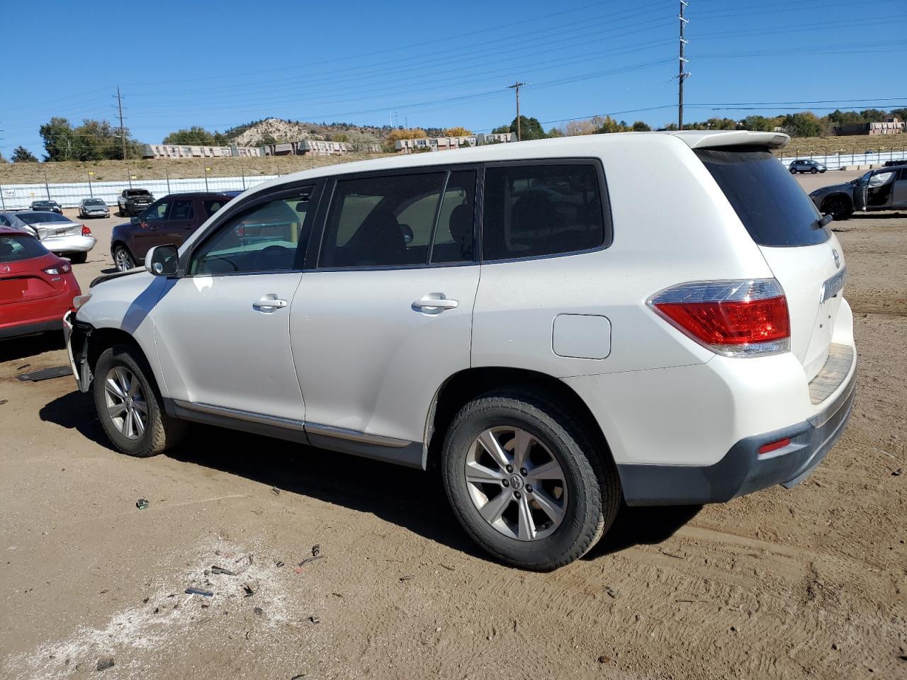 TOYOTA HIGHLANDER BASE