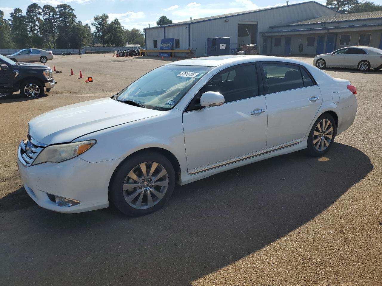 Lot #3292617622 2012 TOYOTA AVALON BAS