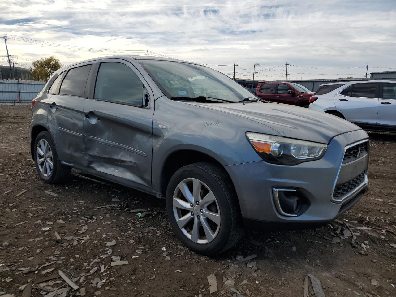 MITSUBISHI OUTLANDER ES