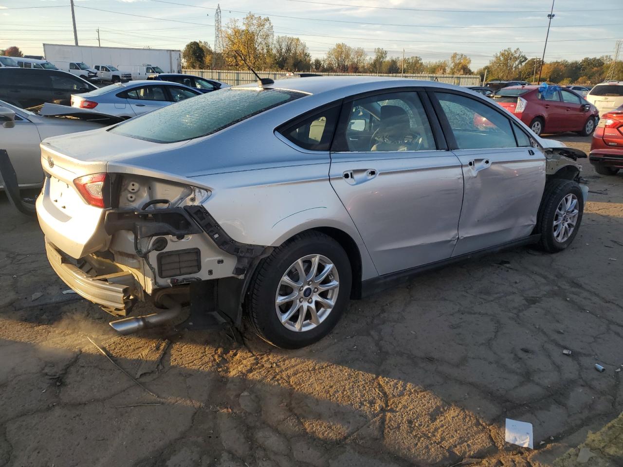 FORD FUSION S