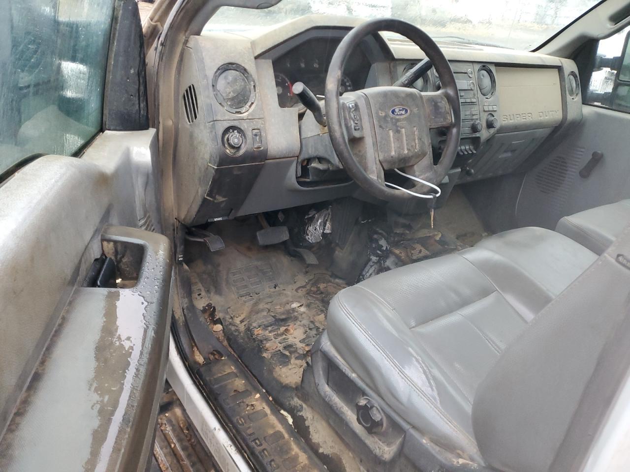 FORD F-550 SUPER DUTY