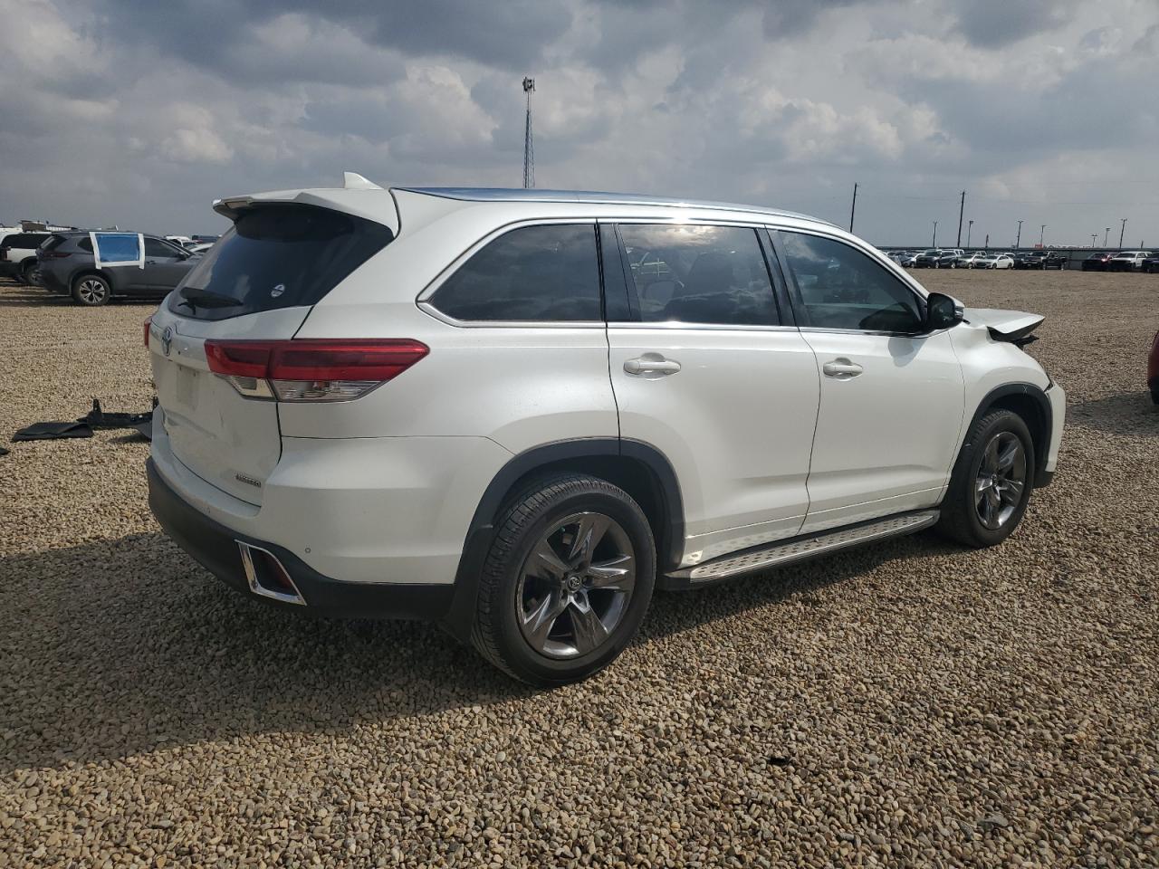 TOYOTA HIGHLANDER LIMITED