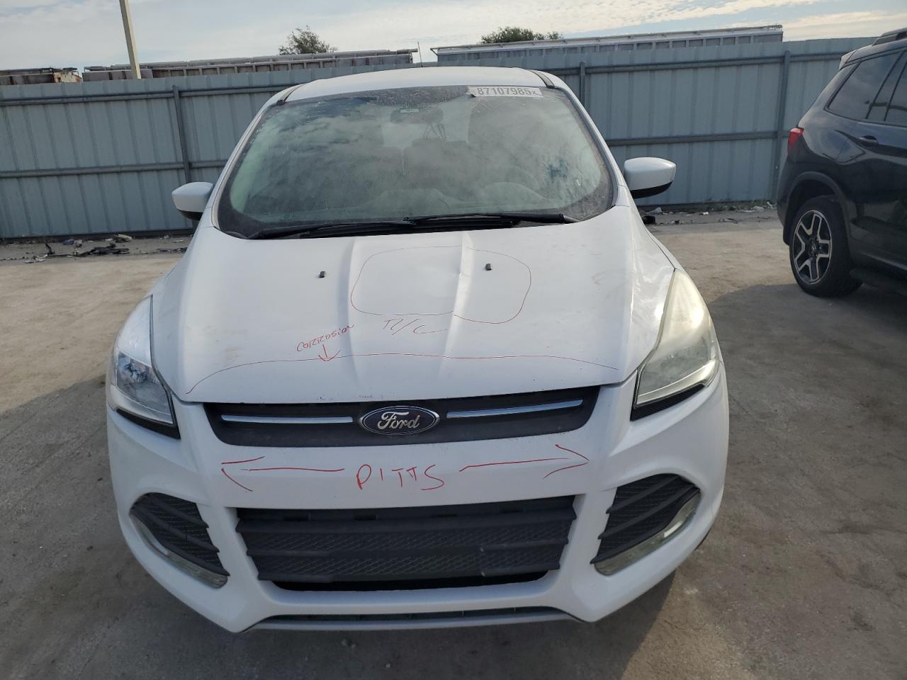 FORD ESCAPE SE