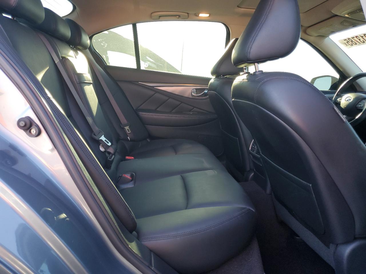 INFINITI Q50 PREMIUM