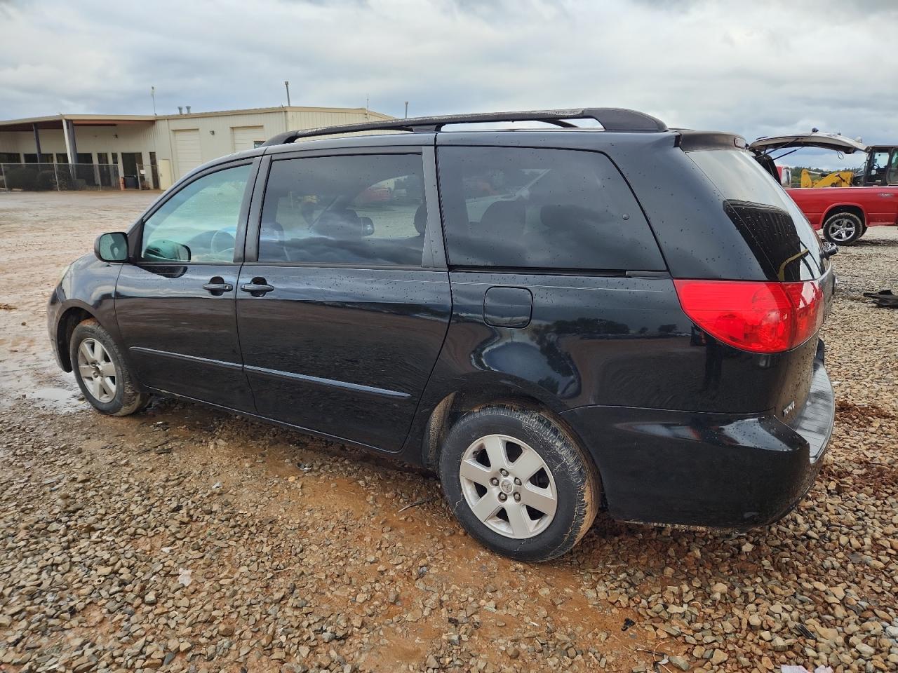 Lot #3276399695 2008 TOYOTA SIENNA CE