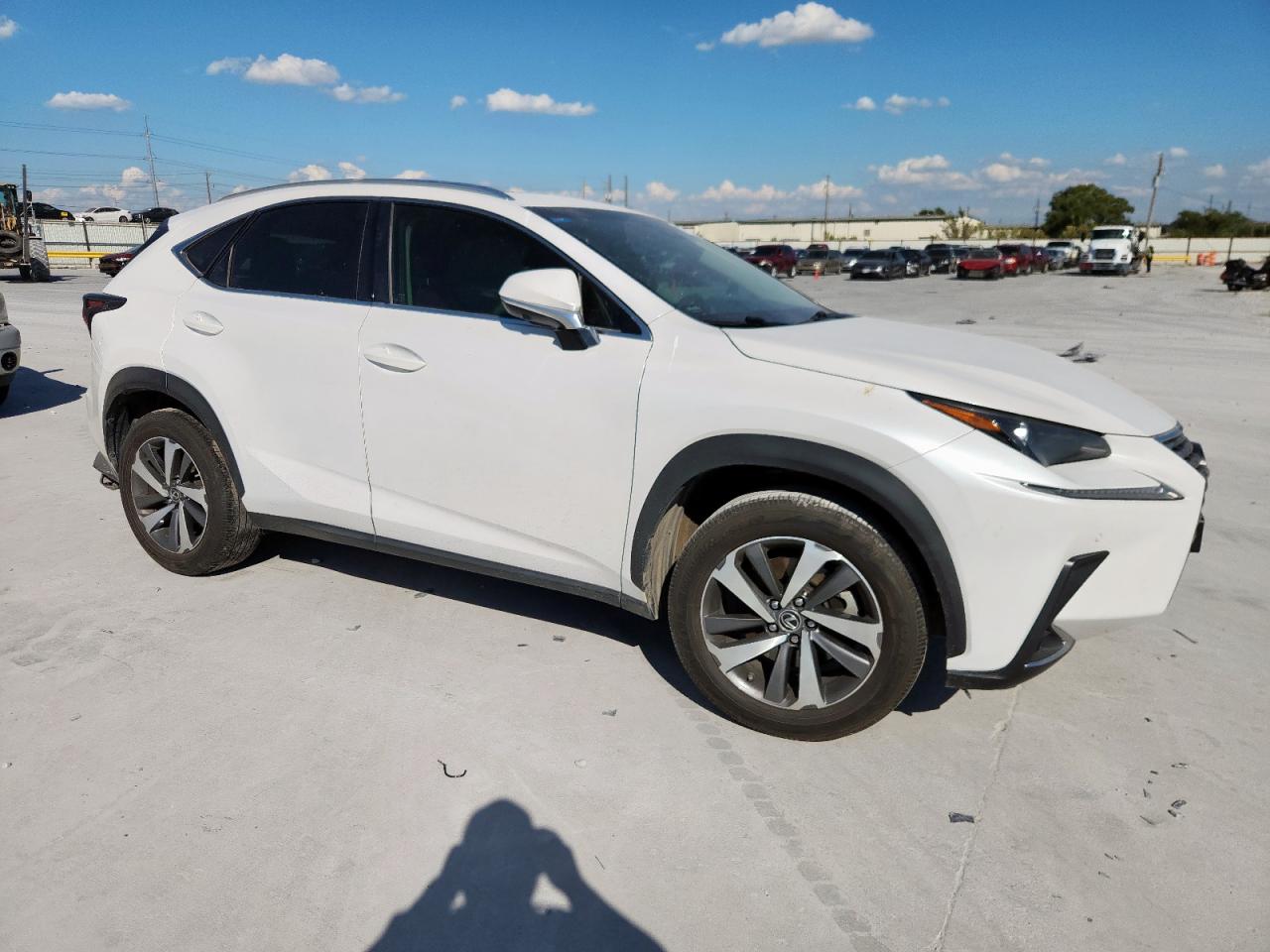 LEXUS NX 300 BASE