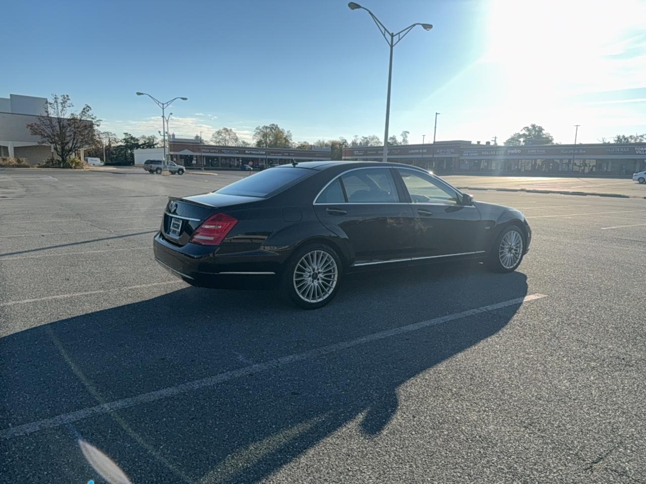 MERCEDES-BENZ S-CLASS 600