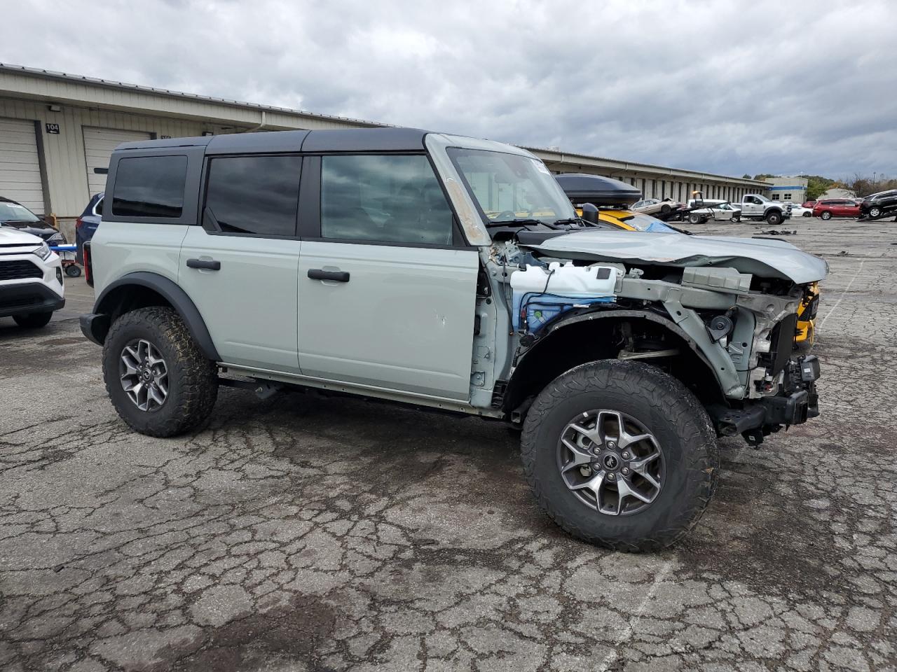 FORD BRONCO BADLANDS