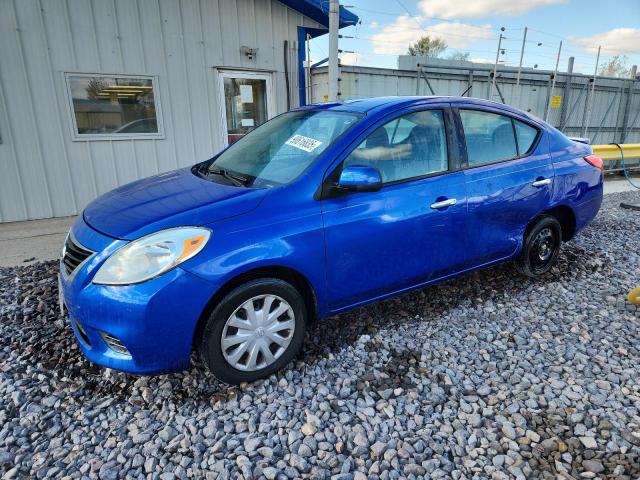 NISSAN VERSA S