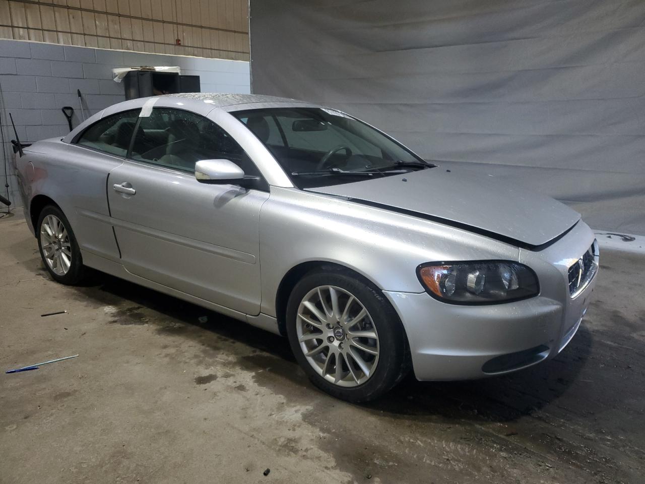 Lot #3270007005 2007 VOLVO C70 T5