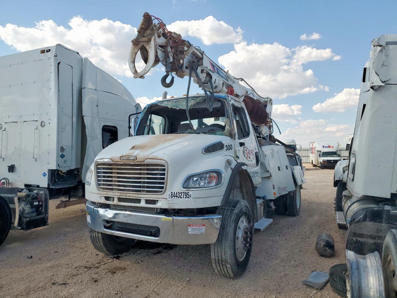 Lot #3303047606 2023 FREIGHTLINER M2