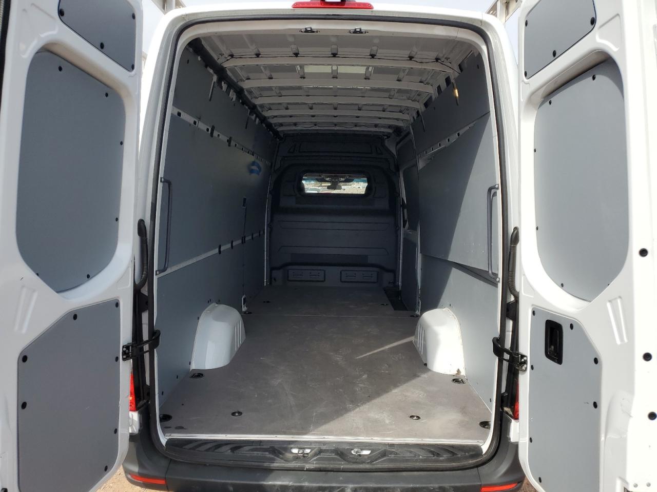 MERCEDES-BENZ SPRINTER 2500