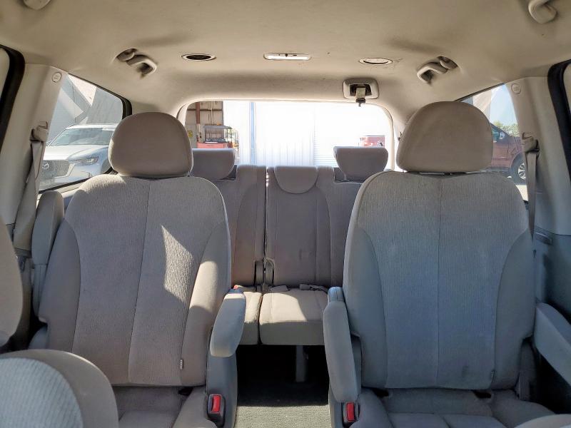 2012 KIA SEDONA LX #3286642328
