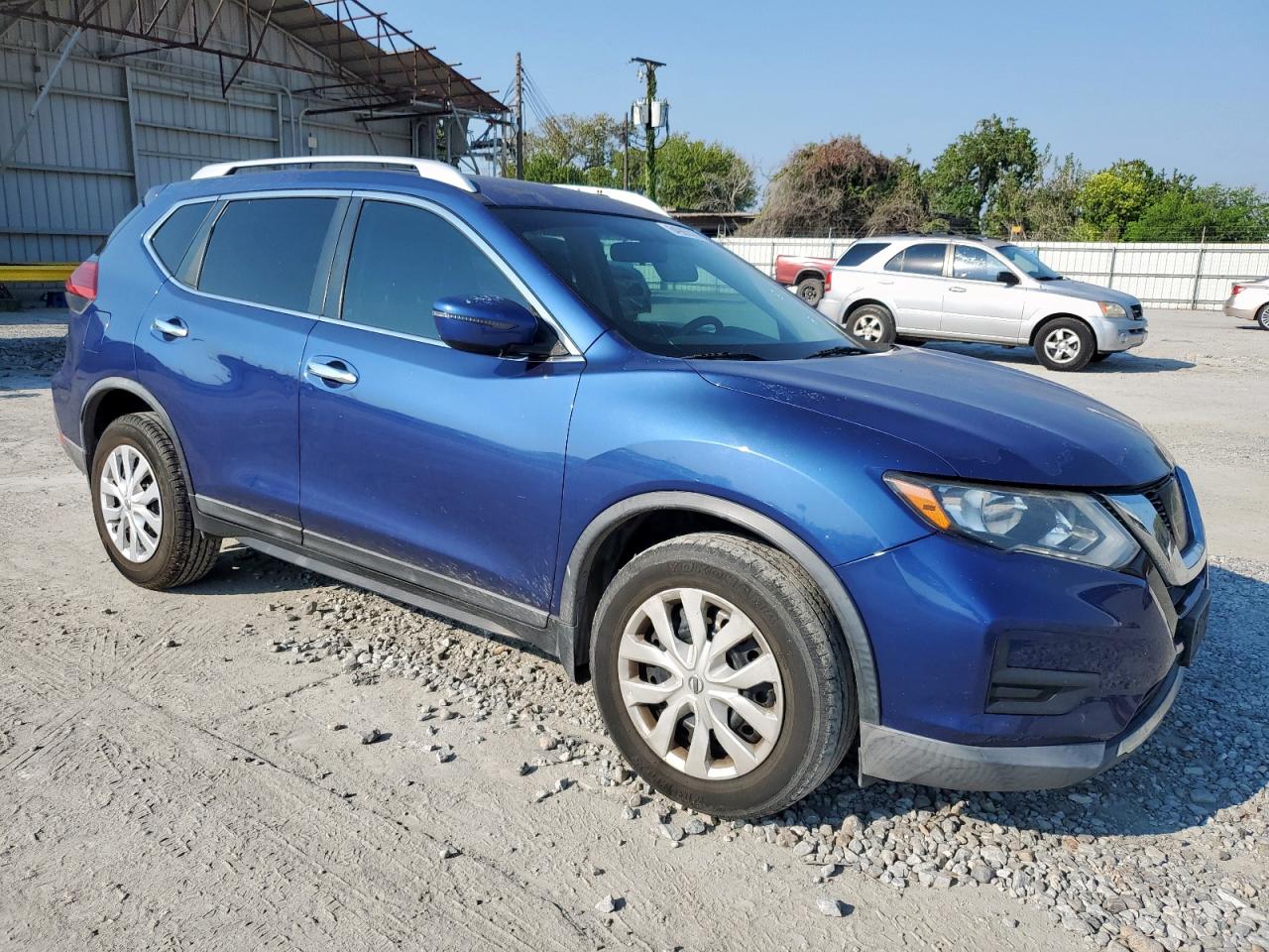 Lot #3305679729 2017 NISSAN ROGUE S