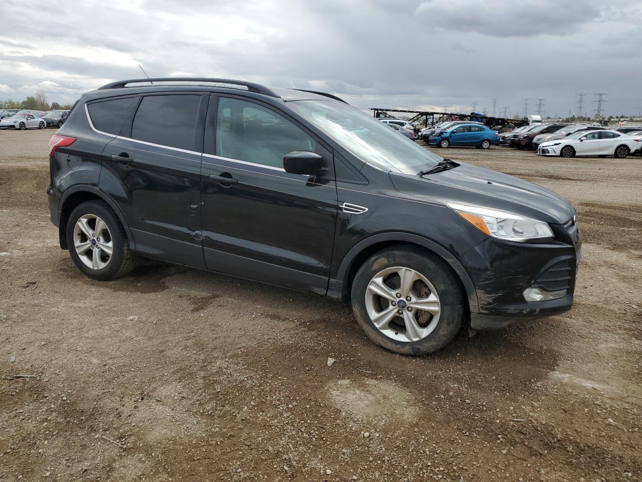 FORD ESCAPE SE