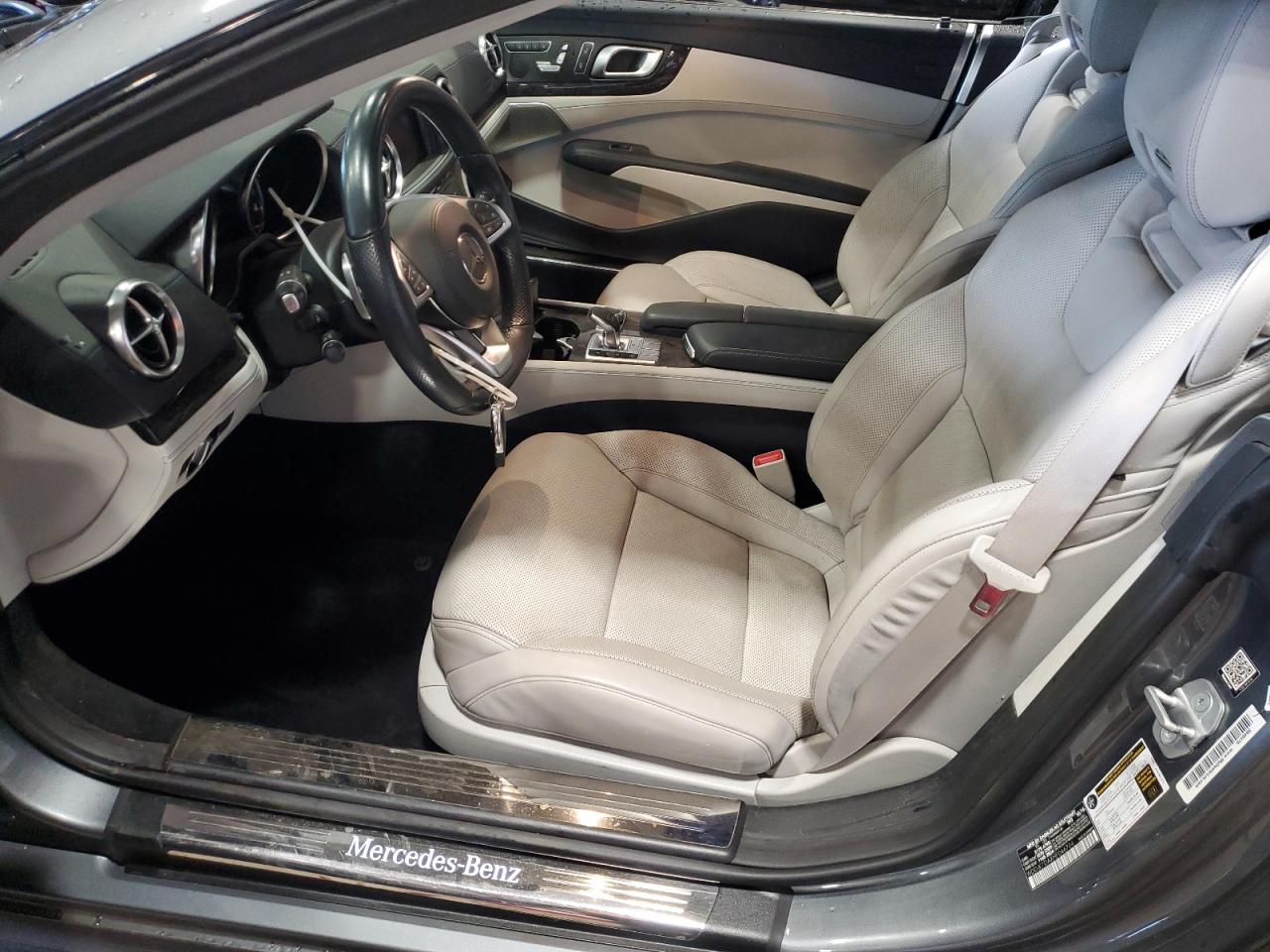 MERCEDES-BENZ SL-CLASS 550