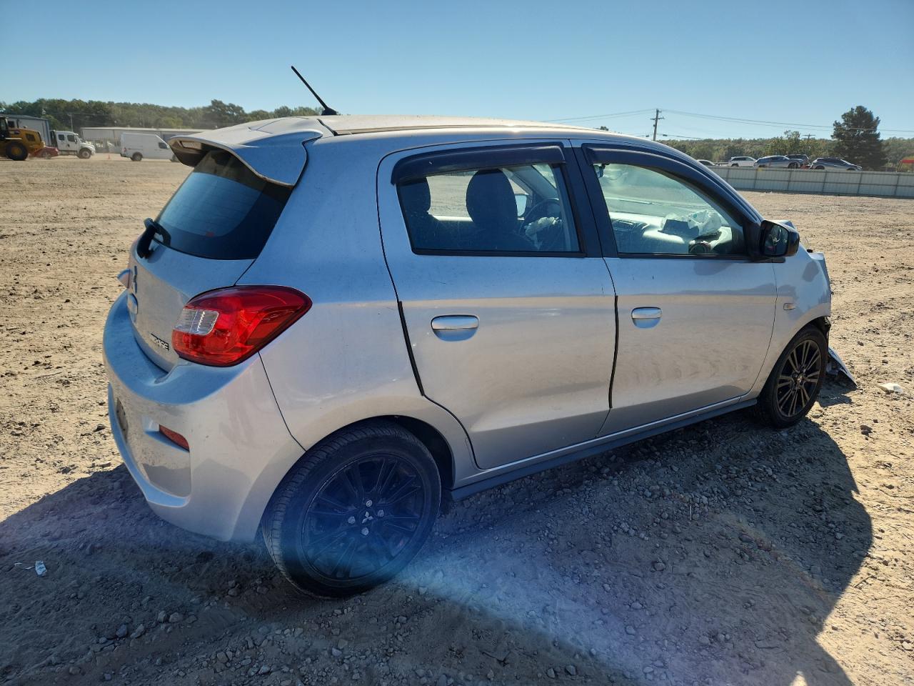 MITSUBISHI MIRAGE LE