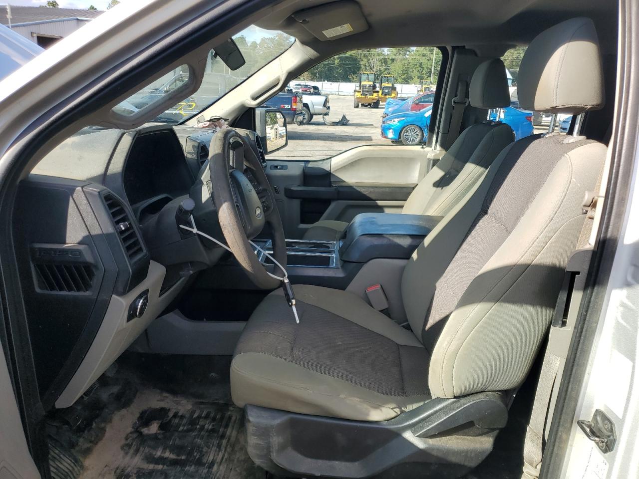 FORD F-150 SUPER CAB