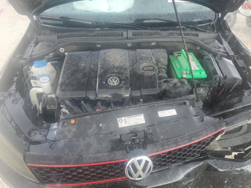 2013 VOLKSWAGEN JETTA SE - 3VWDX7AJXDM389131