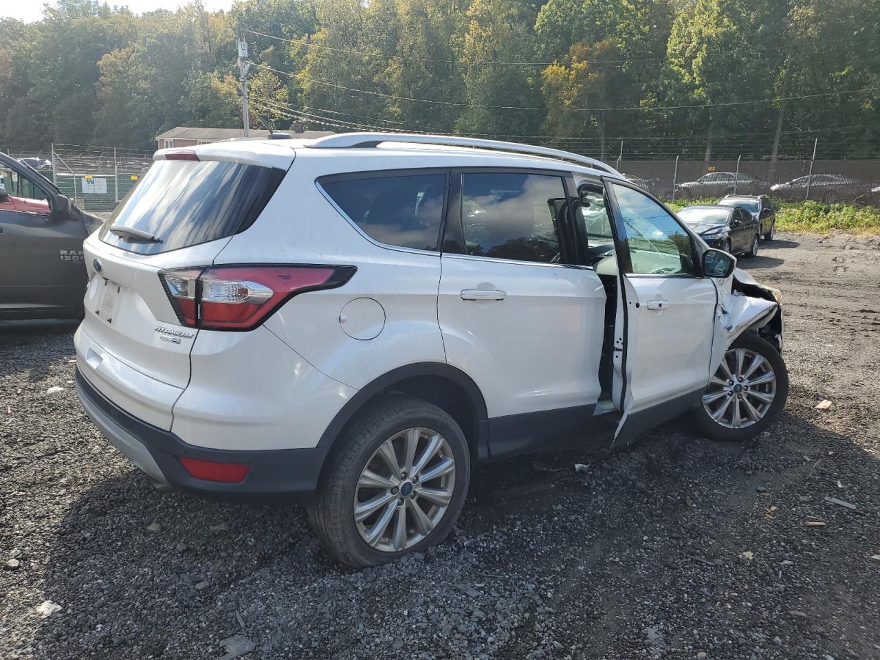 FORD ESCAPE TITANIUM