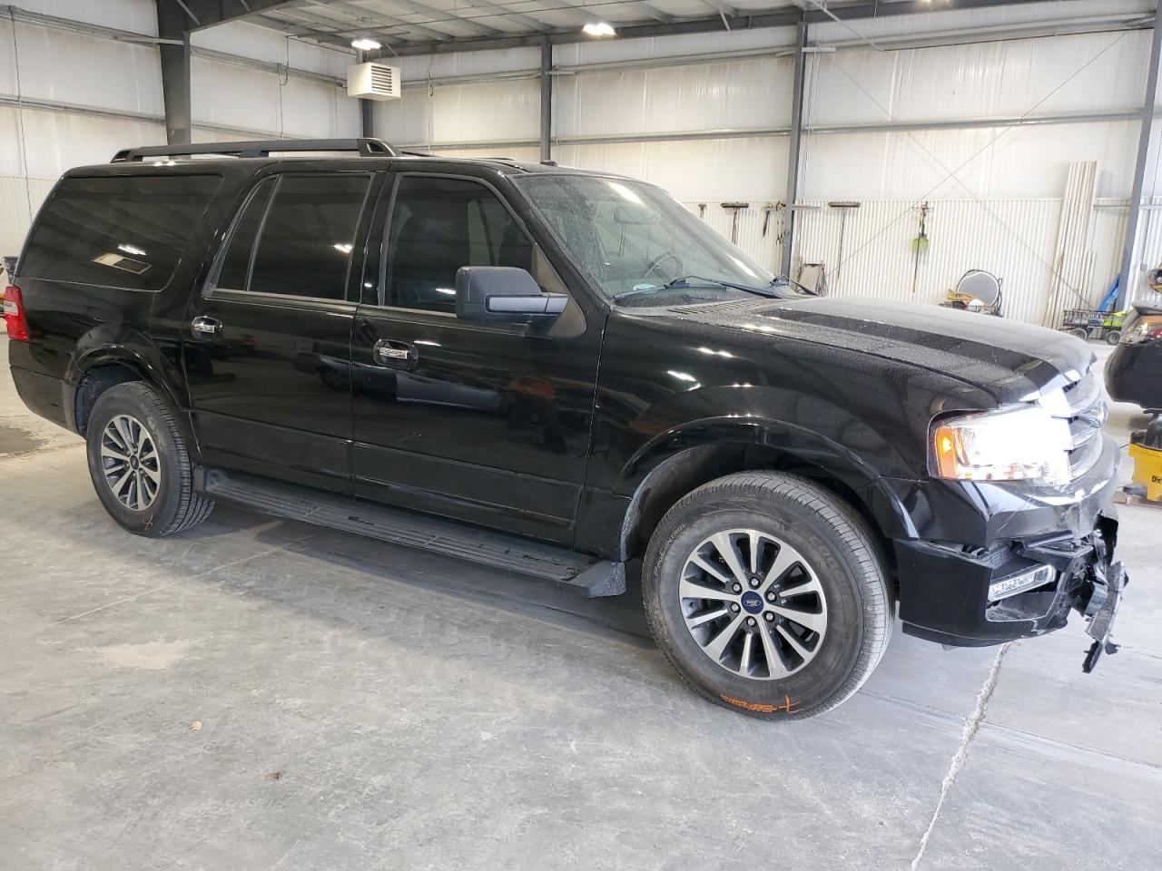 FORD EXPEDITION EL XLT