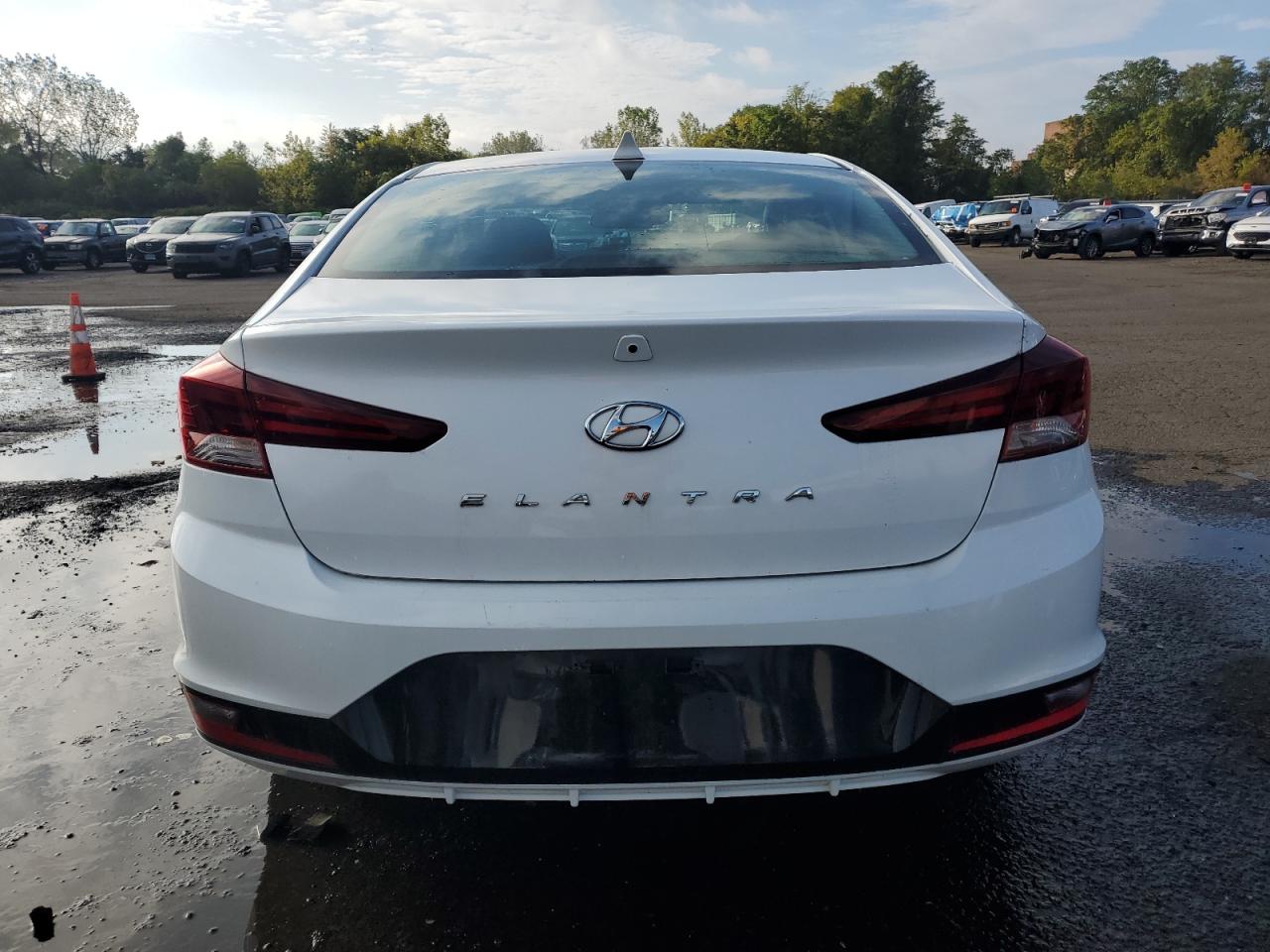 HYUNDAI ELANTRA SEL