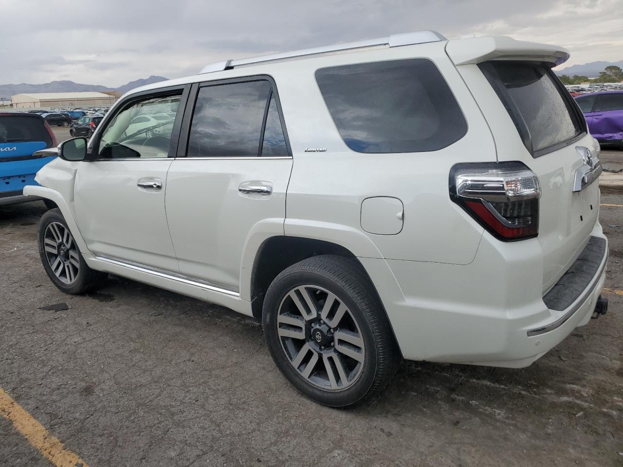 TOYOTA 4RUNNER SR5/SR5 PREMIUM