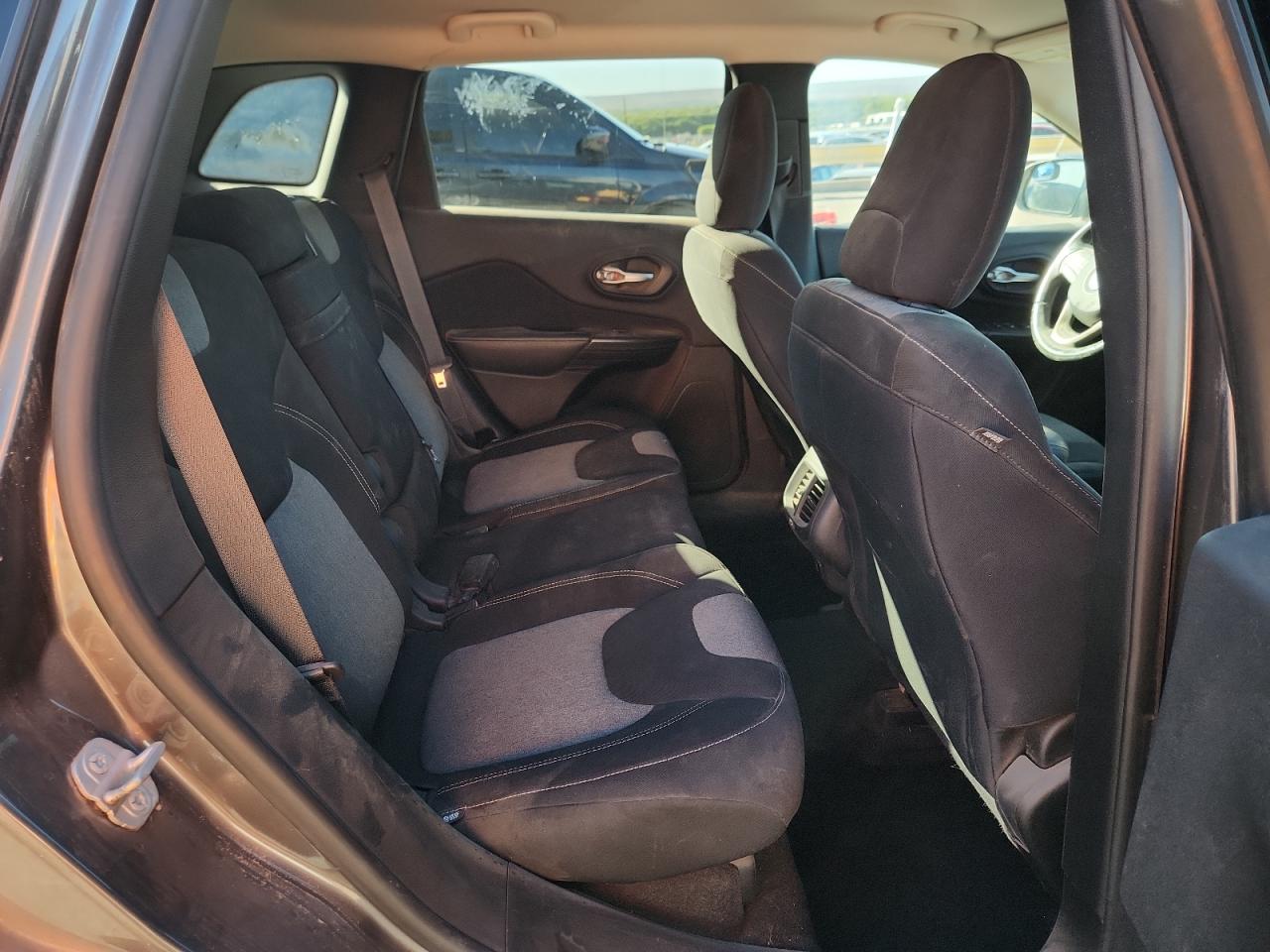 JEEP GRAND CHEROKEE LATITUDE