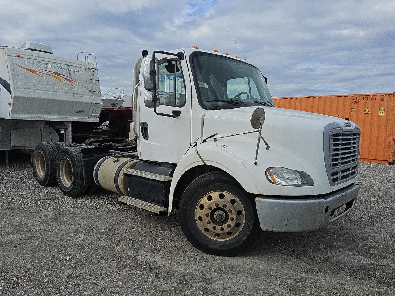 Lot #3279617759 2016 FREIGHTLINER M2 112 MED