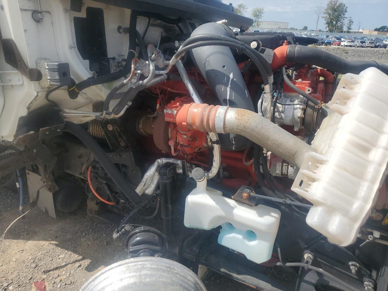 Lot #3278585932 2019 INTERNATIONAL LT625