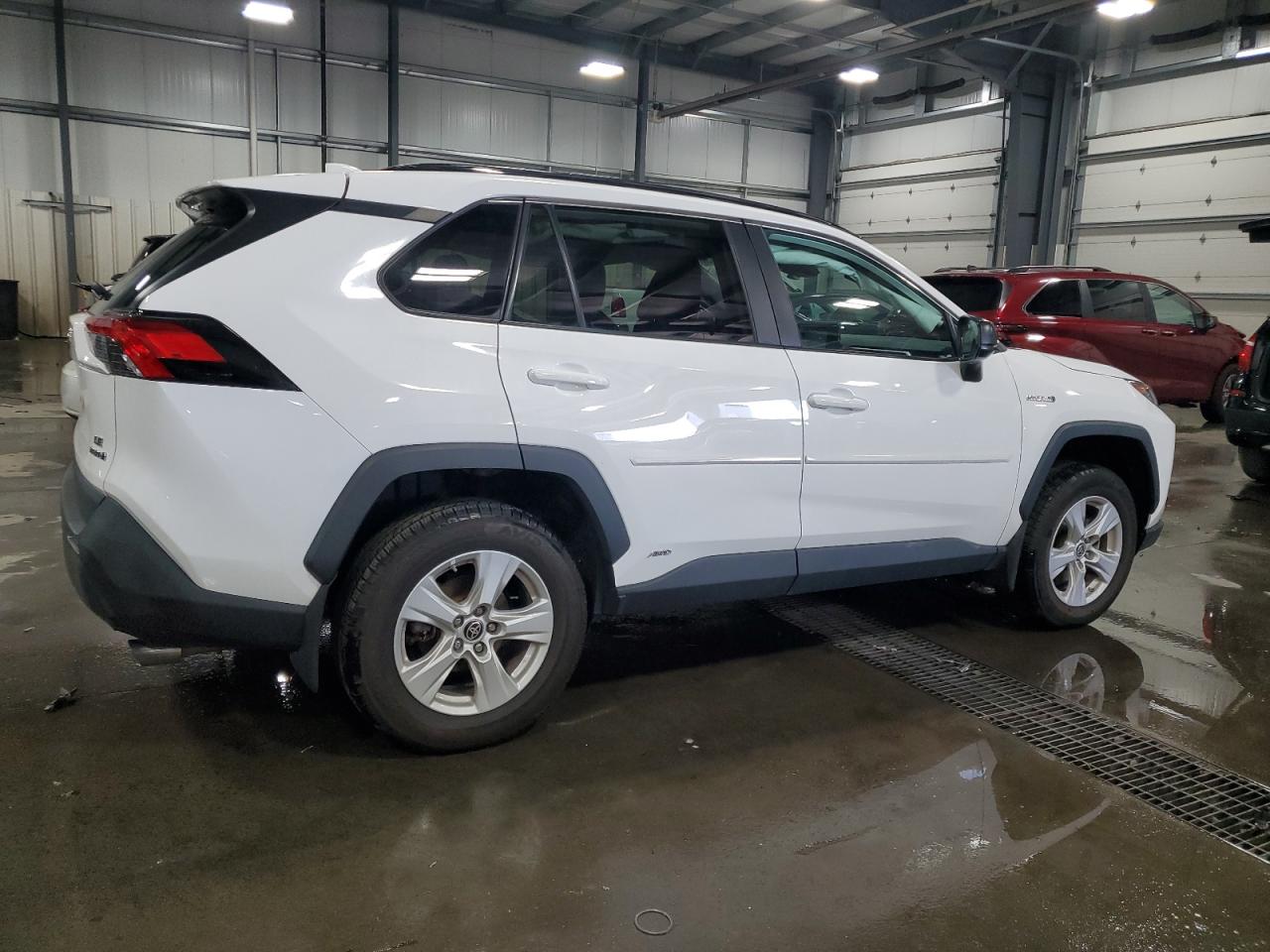 TOYOTA RAV4 LE