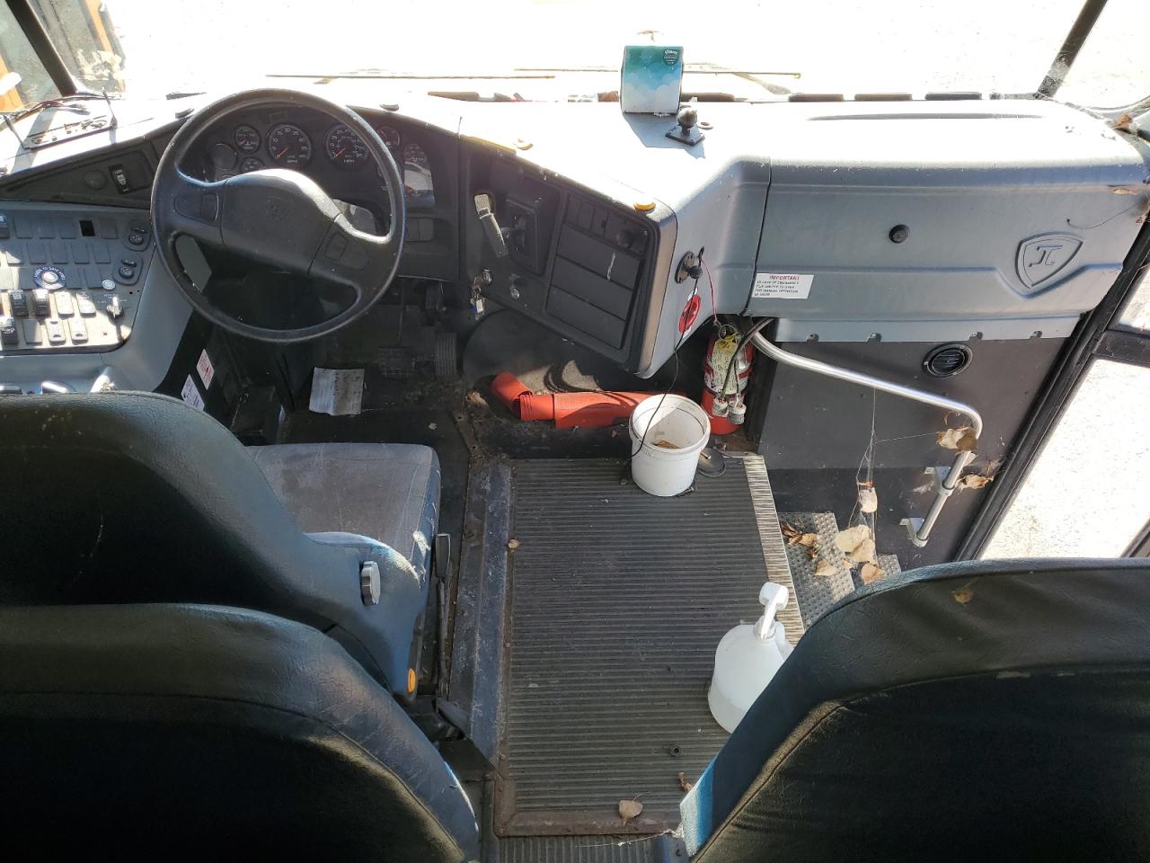 Lot #3276395676 2013 IC CORPORATION CE SERIES SCHOOL