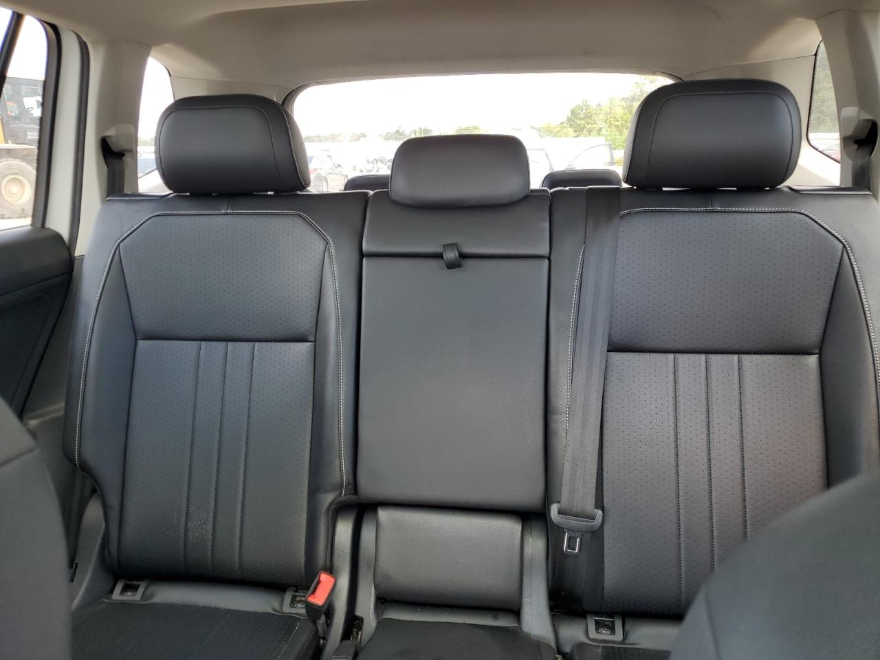 VOLKSWAGEN TIGUAN SE