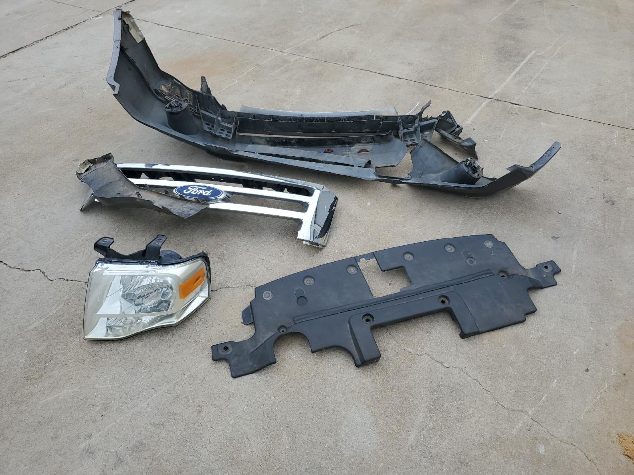 FORD EXPEDITION EL XLT