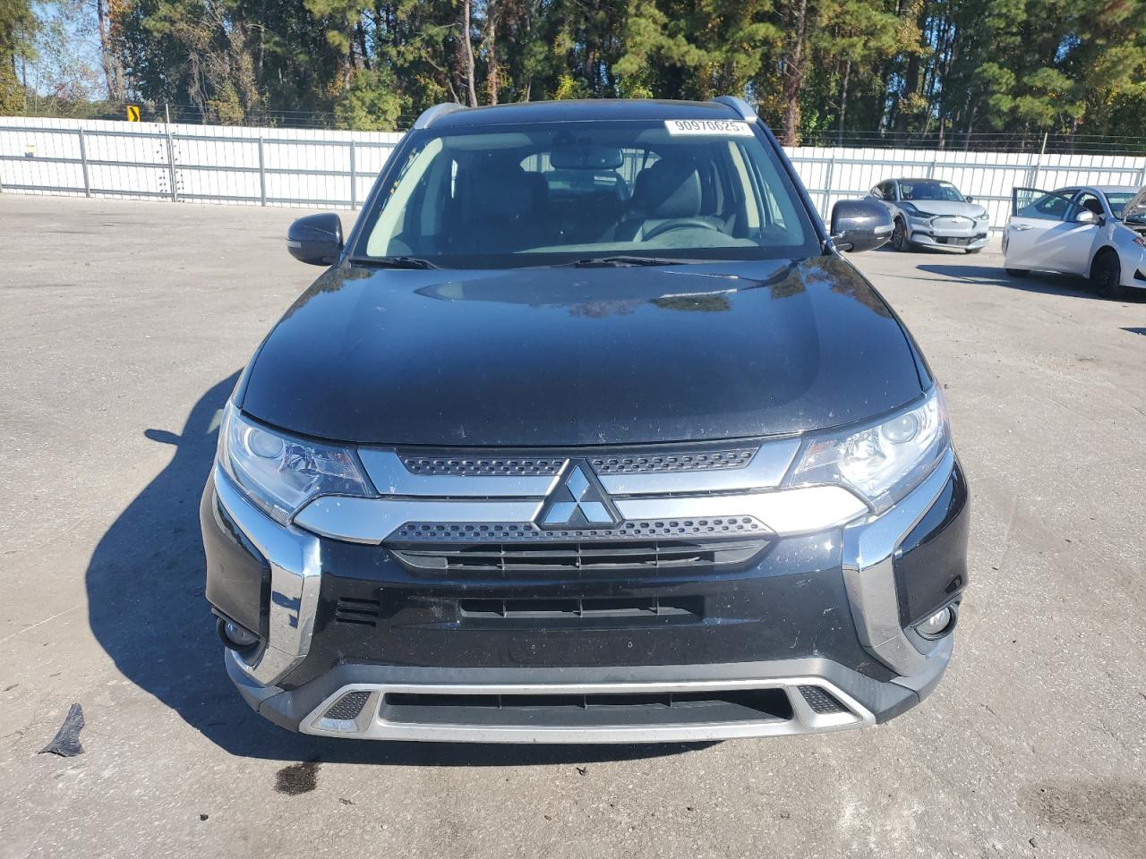 MITSUBISHI OUTLANDER SE
