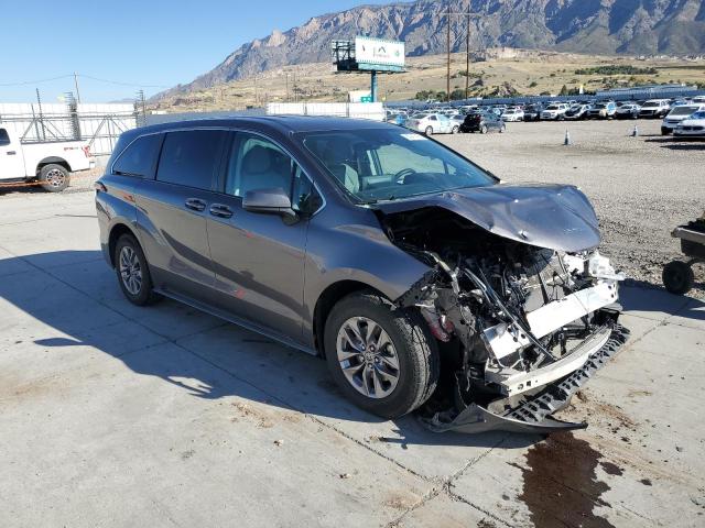 2023 TOYOTA SIENNA LE - 5TDKRKEC1PS172784