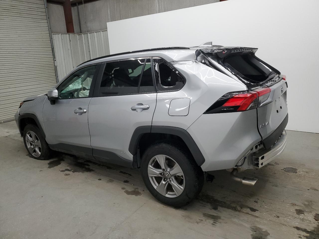 TOYOTA RAV4 XLE