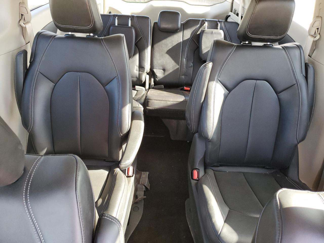 CHRYSLER PACIFICA HYBRID SELECT