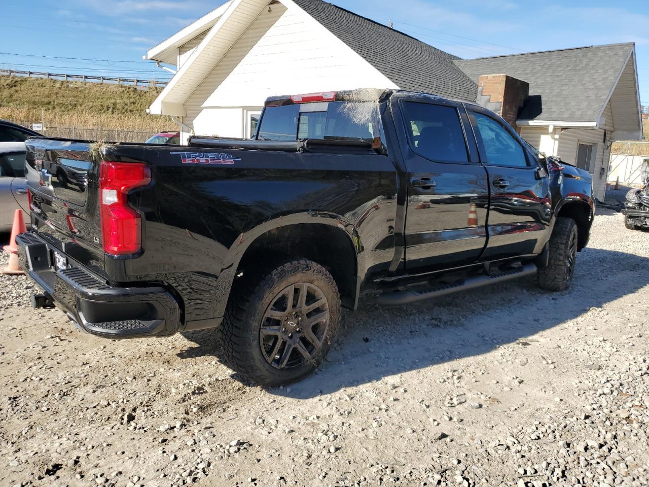 CHEVROLET SILVERADO K1500 LT TRAIL BOSS