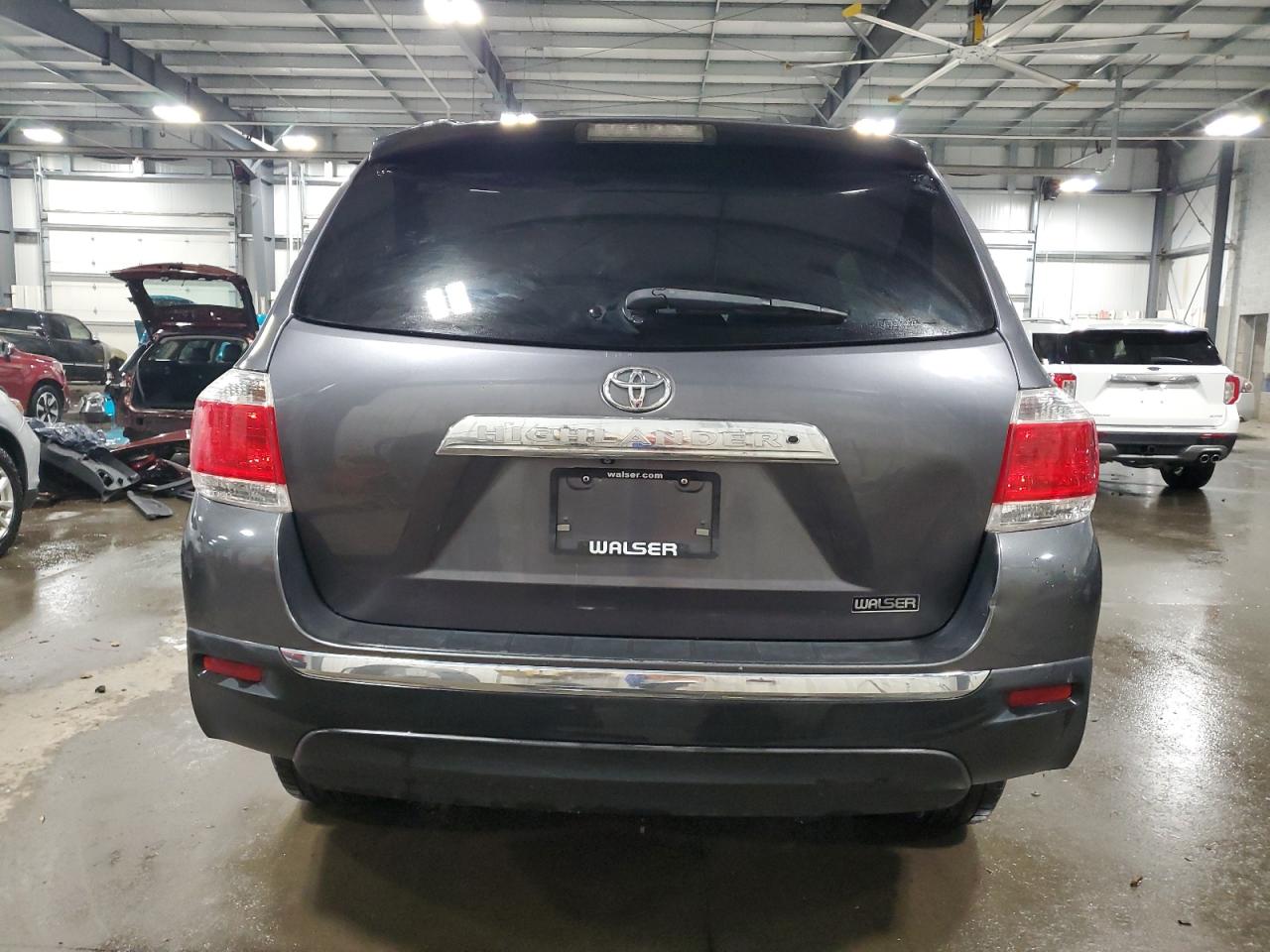 TOYOTA HIGHLANDER LIMITED