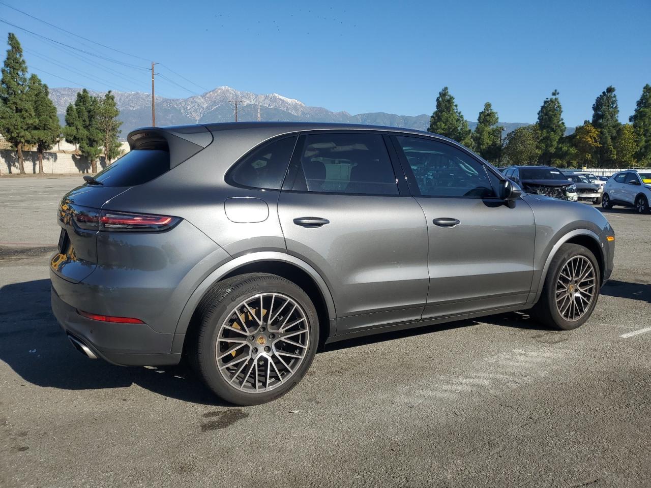 PORSCHE CAYENNE
