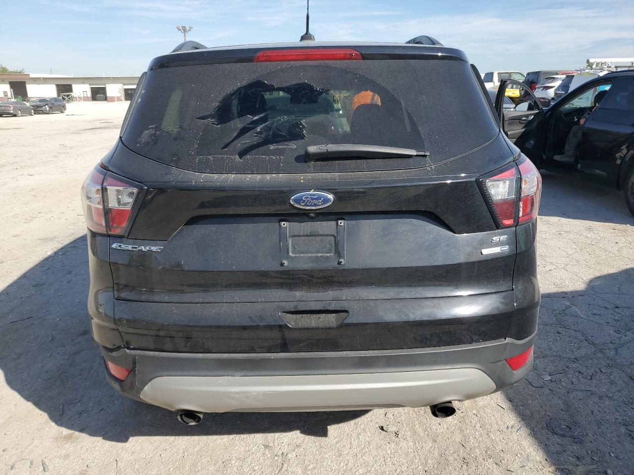 FORD ESCAPE SE