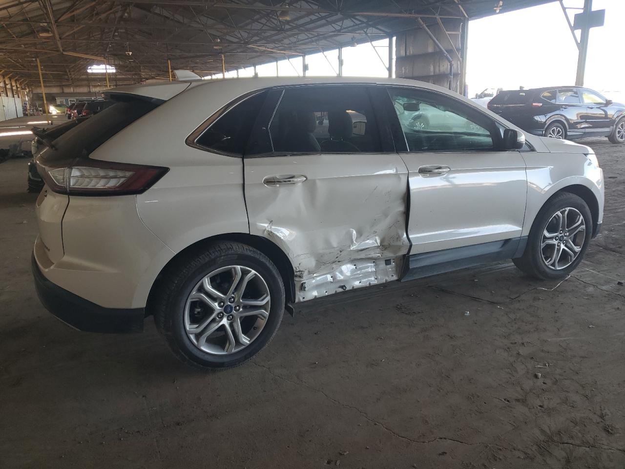 FORD EDGE TITANIUM