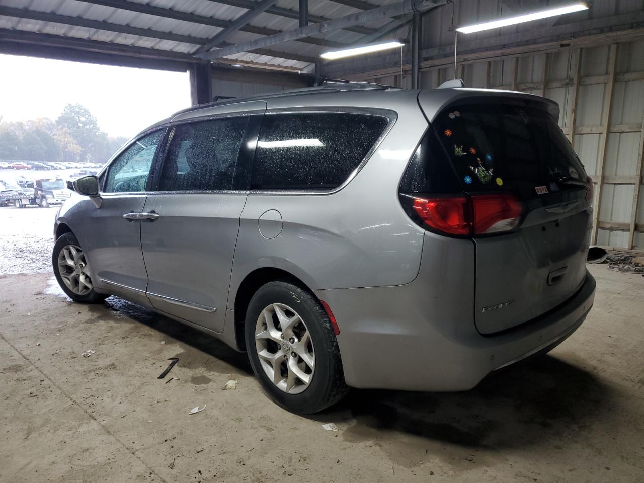 CHRYSLER PACIFICA TOURING L